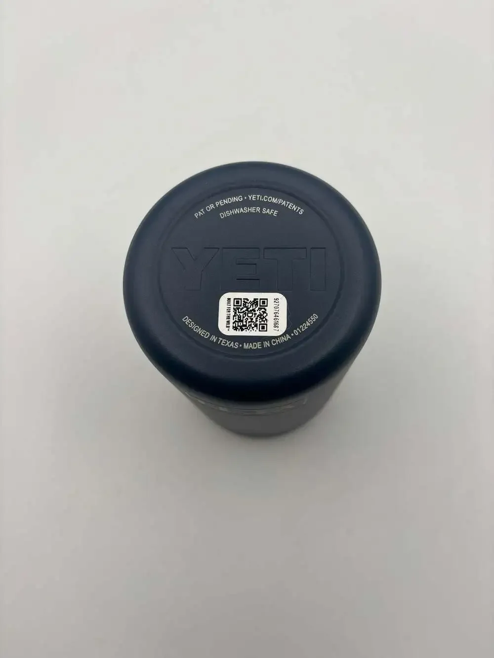 YETI Rambler 12 oz Colster Can Insulator Navy Blue